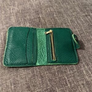 Chic Green Leather Card Holder